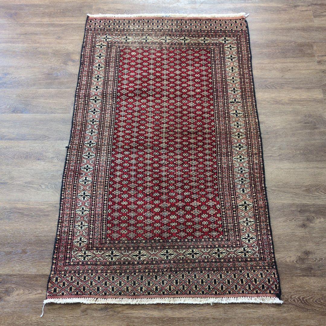 パキスタン　ヴィンテージラグ　トライバルラグ　手織り絨毯