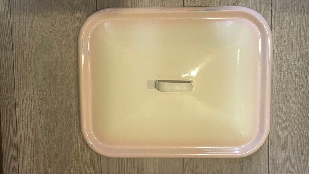 イマン ダイアナローズ　ビード入りBOX缶　美品