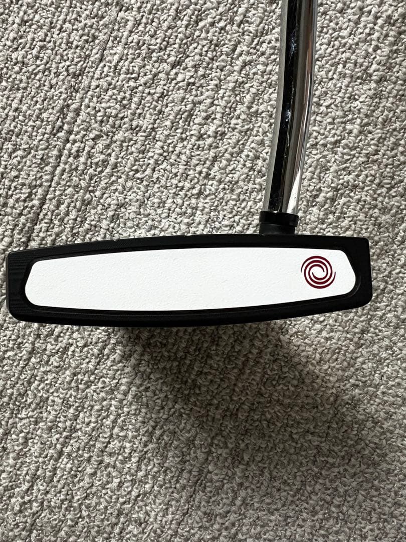 Odyssey White Hot Versa Twelve パター