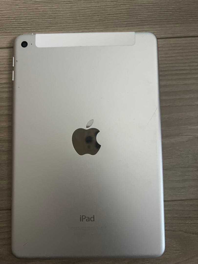Apple iPad mini4 シルバー 本体