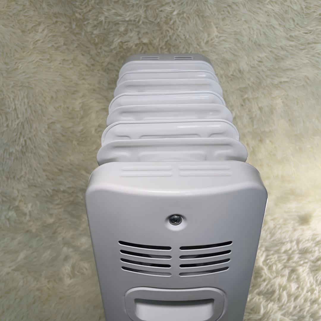 【美品】アイリスオーヤマ オイルヒーター IWH2-1208M-W 2022年式