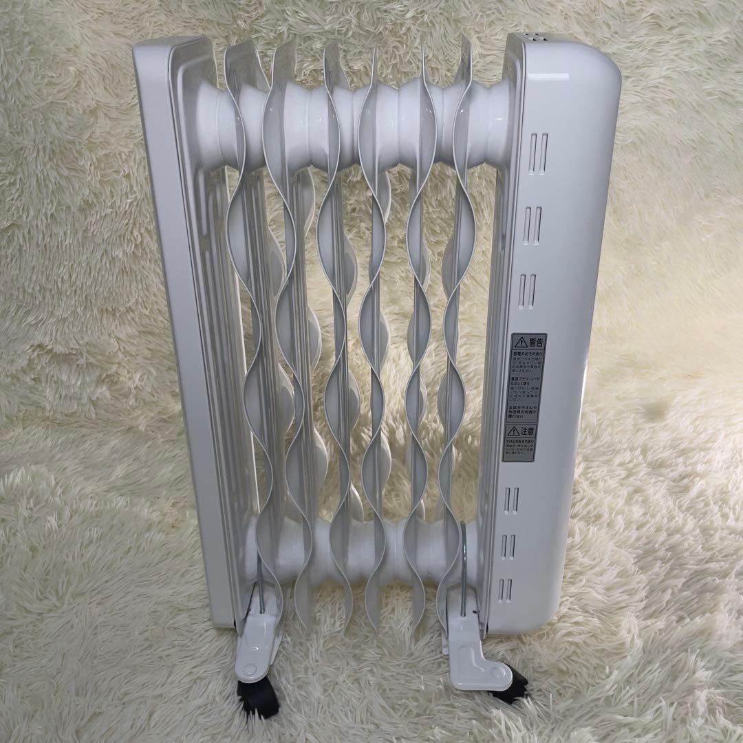 【美品】アイリスオーヤマ オイルヒーター IWH2-1208M-W 2022年式