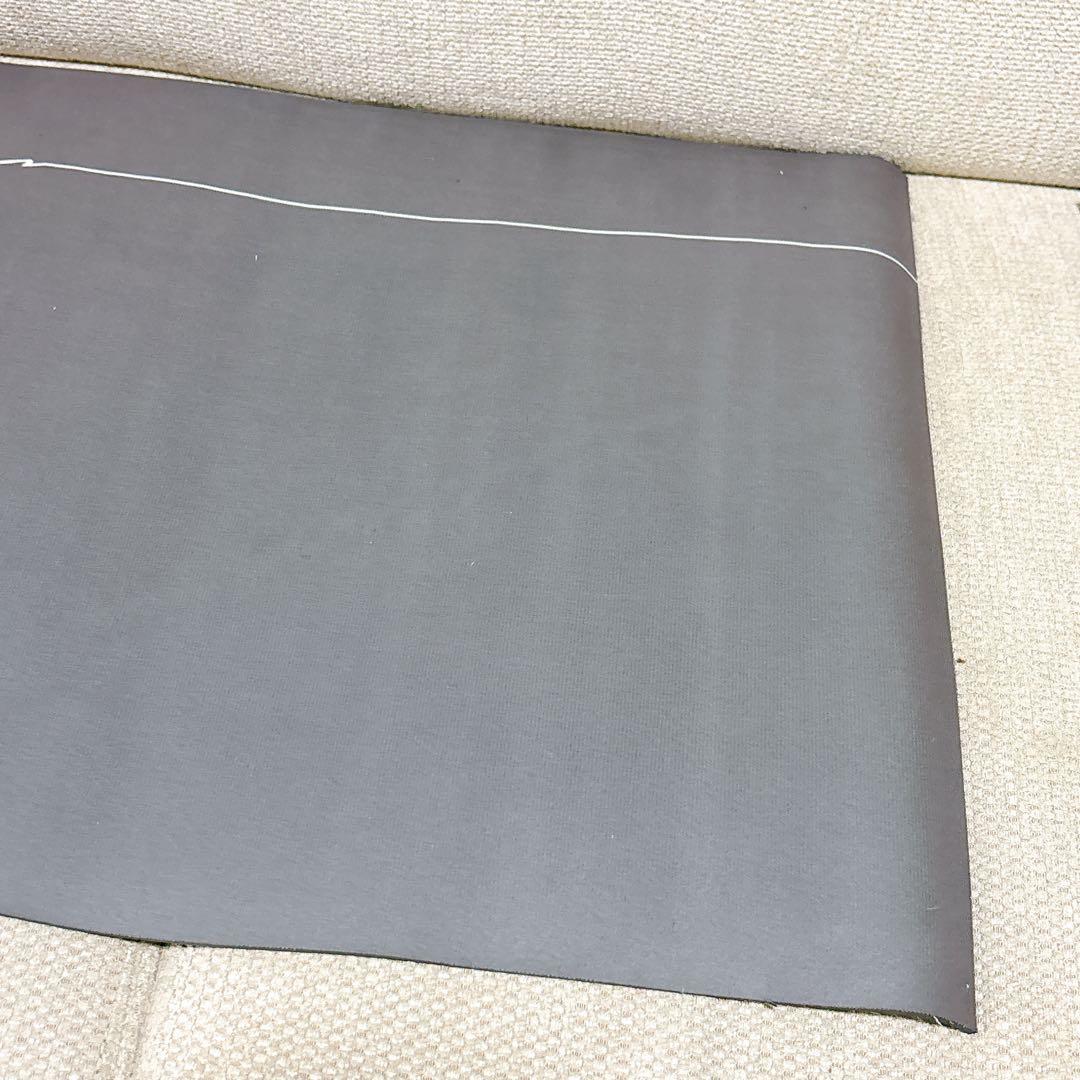 グレーのシンプルなバスマット サイズ60×40