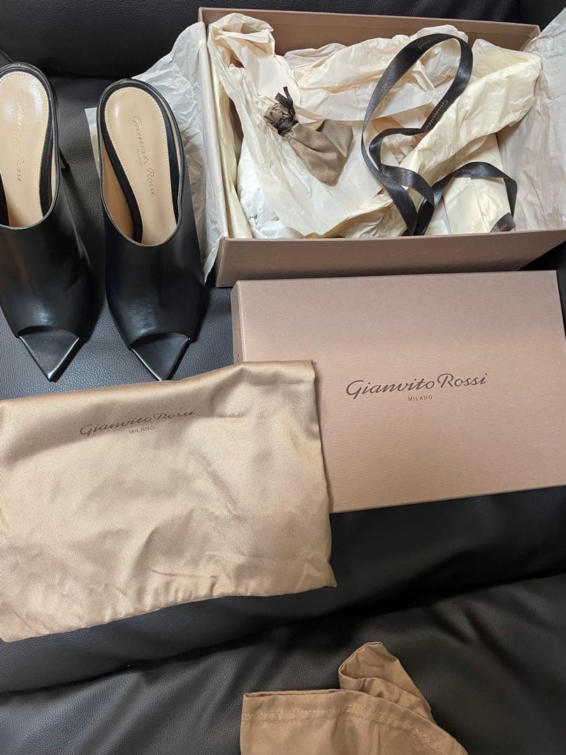 処分価格神崎恵さん着用Gianvito Rossi 黒 NOVA