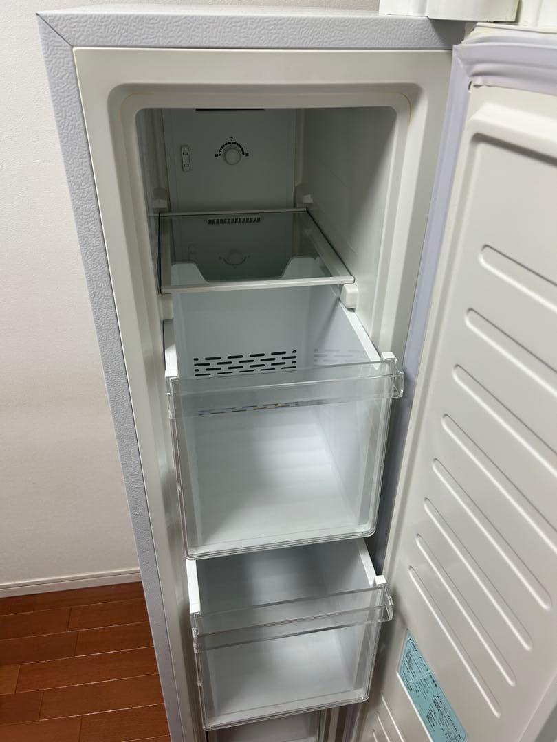 【送料込み】AQUA ノンフロン 幅36cmのスリムな冷凍庫