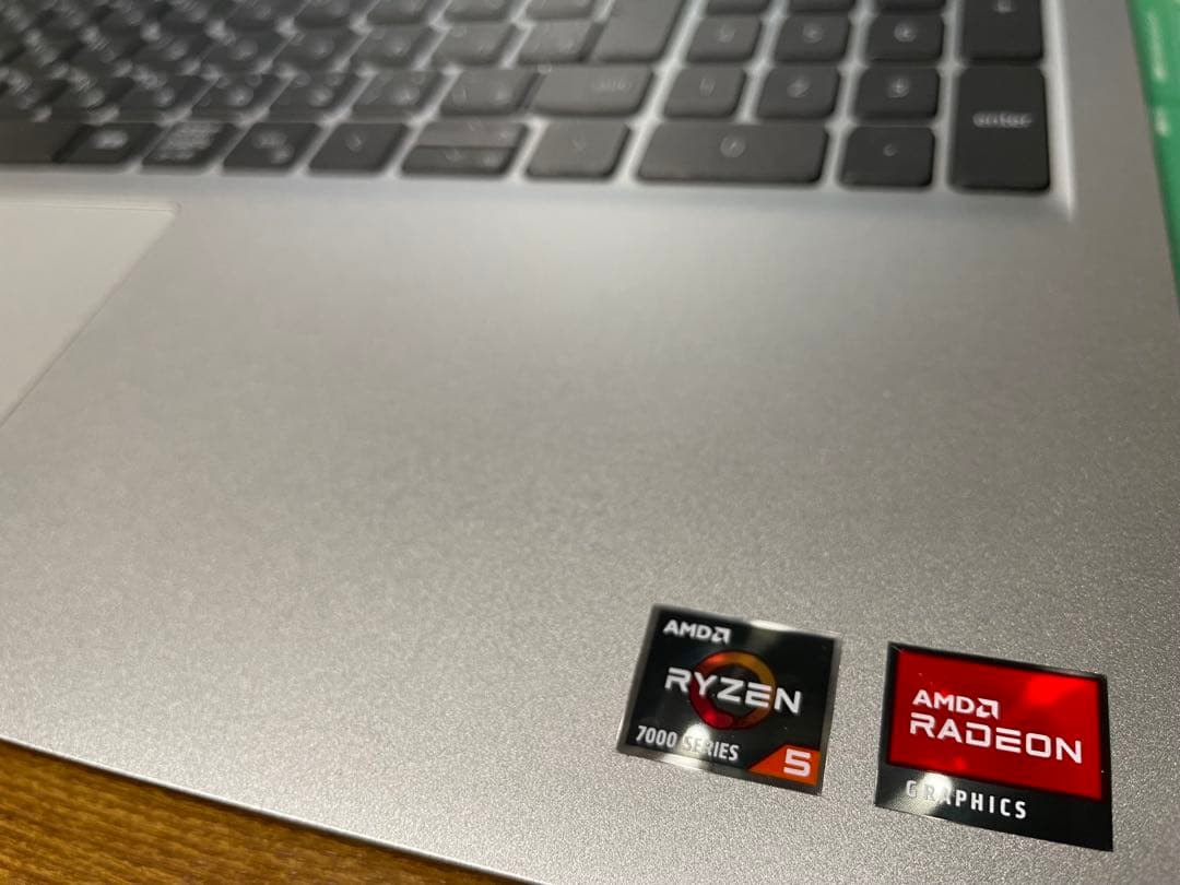 Dell 15 Ryzen 5 7530U・16GBメモリ512GB SSD美品