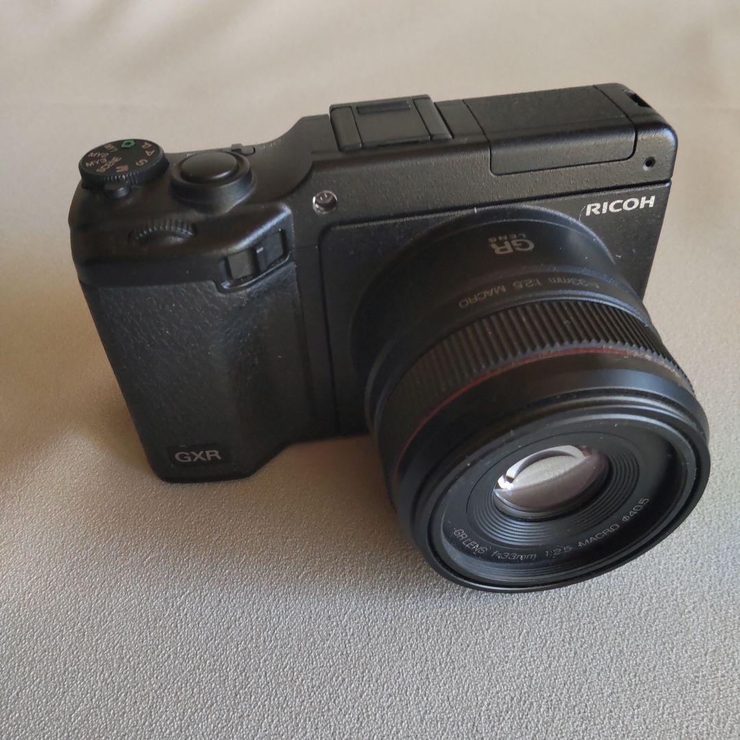 リコー RICOH GXR+S10と50mmMACRO
