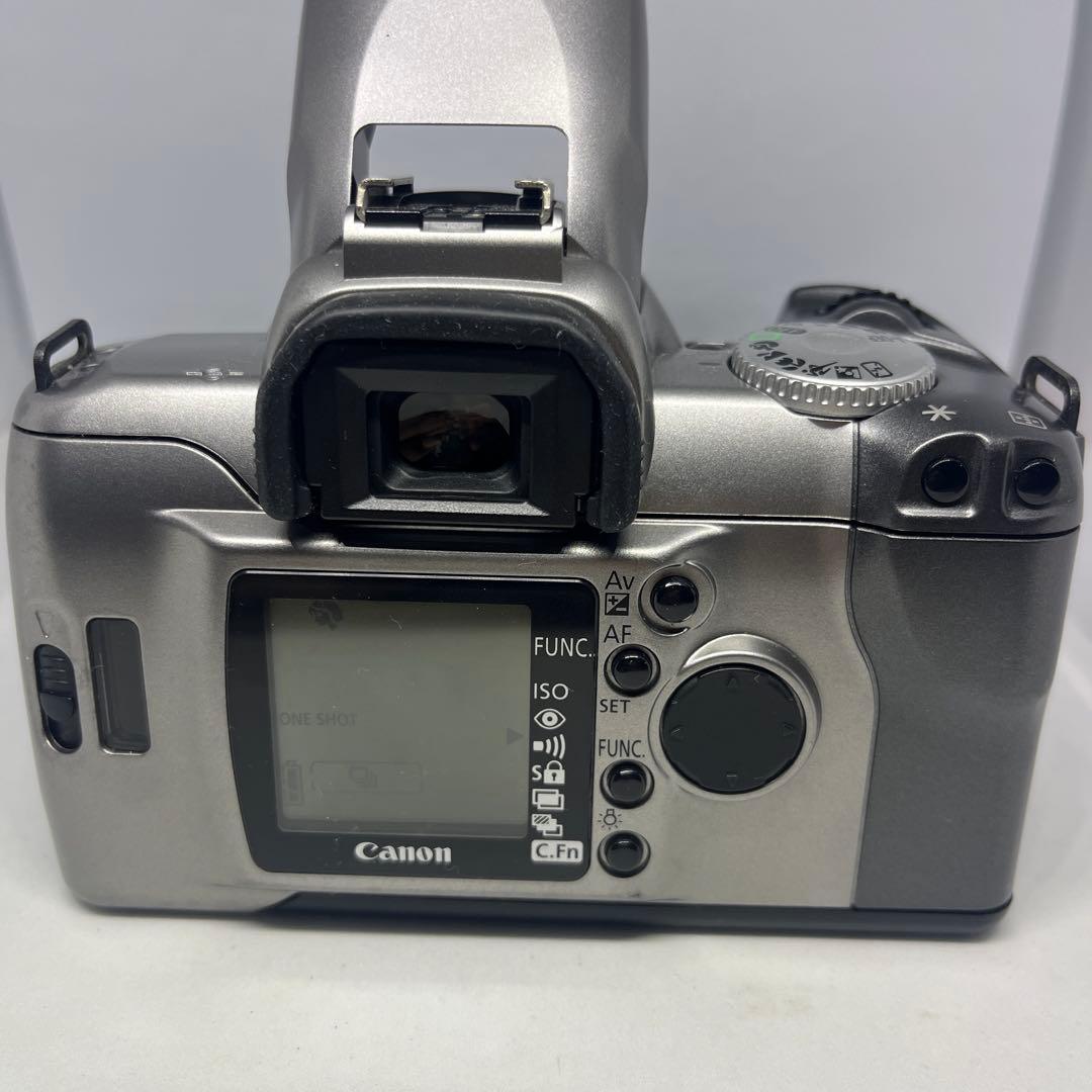 EOS Kiss 7 欧州版(EOS 300X)+ EF 28-80mm