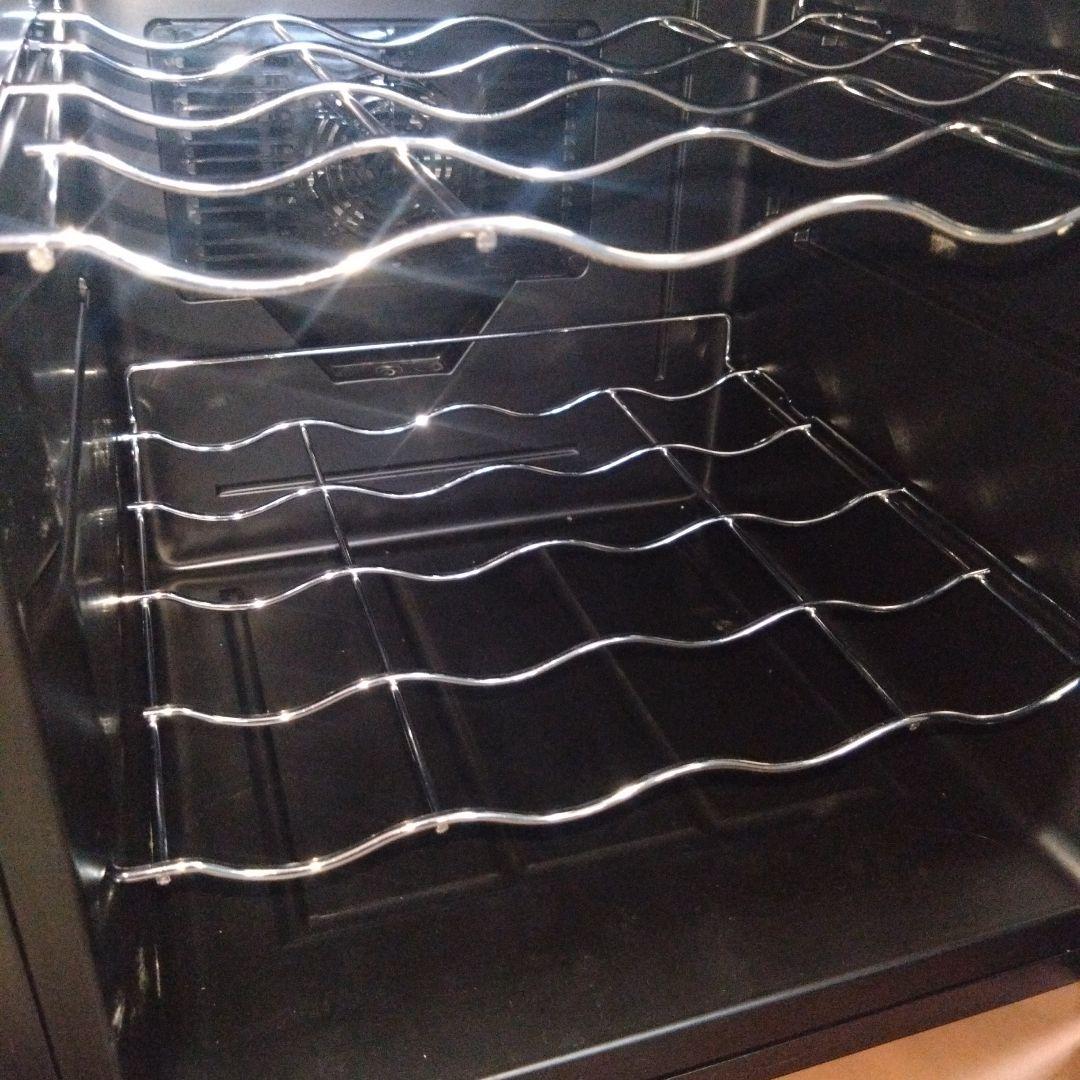 2ドアワインセラー 24本 ペルチェ方式 SIS株式会社