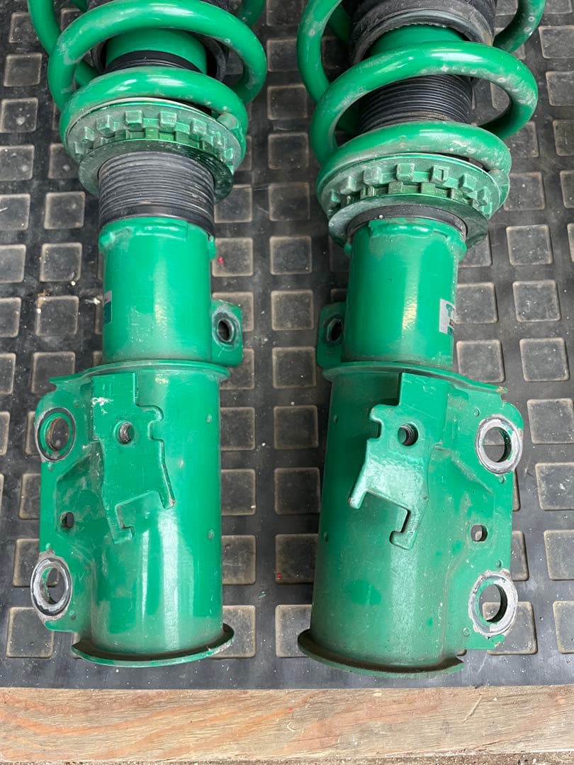 ゆ*様 テイン プリウスα 40 ストリート ベイシスZ 車高調