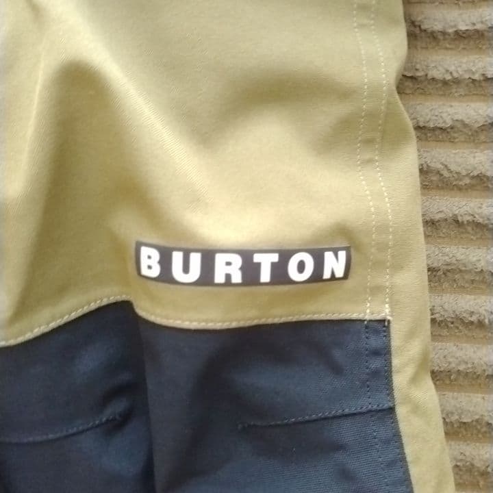 バートン　キッズウェア上下セット　スノボ　2T ご希望あればインナー付けて３点