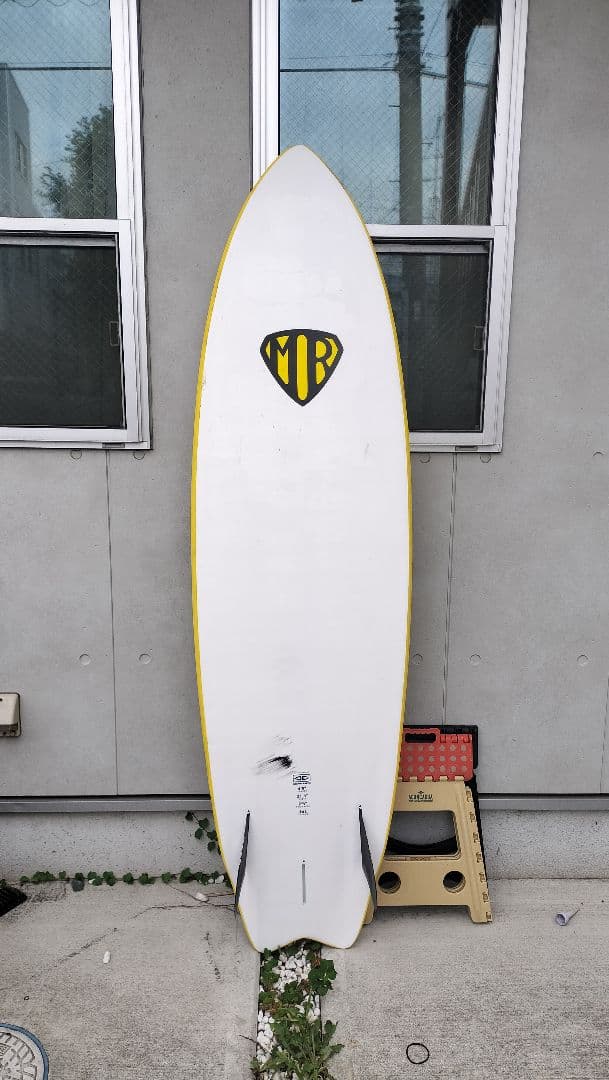 マーク・リチャーズ ソフトトップeps 6.8 46L ツイン フィン付き