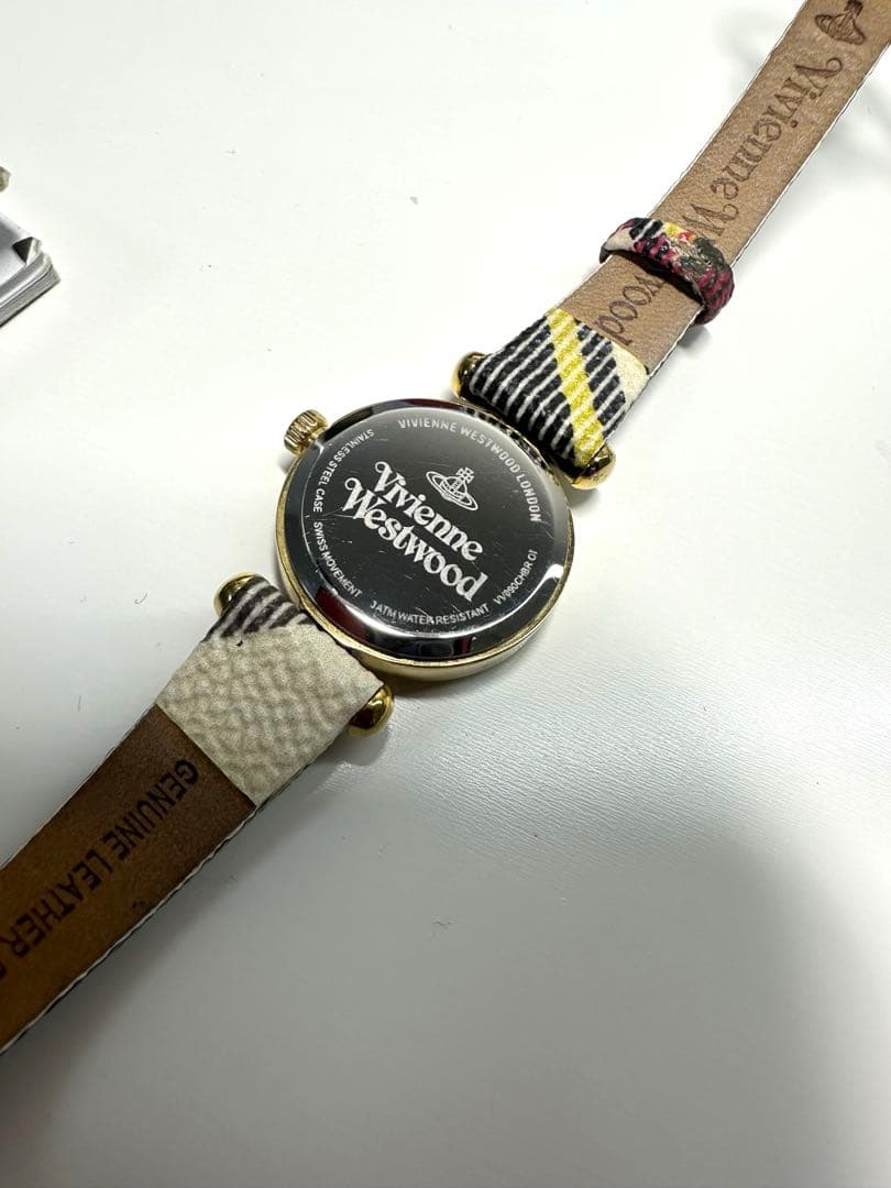 【中古美品】Vivienne Westwood 時計　電池交換済　ヴィヴィアン