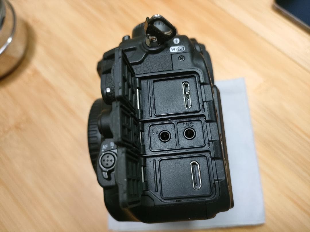 シャッター回数【4329枚】Nikon デジタル一眼レフカメラ D500 ボディ