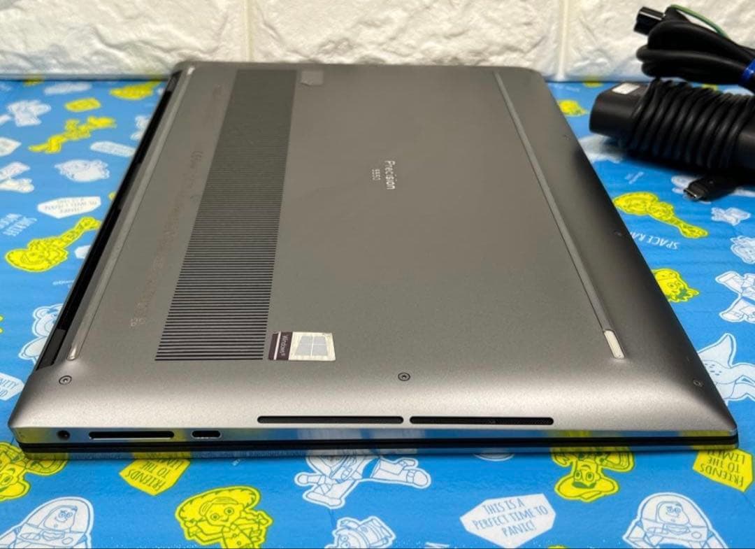 T*d様 Dell precision 5550 UHD+タッチ