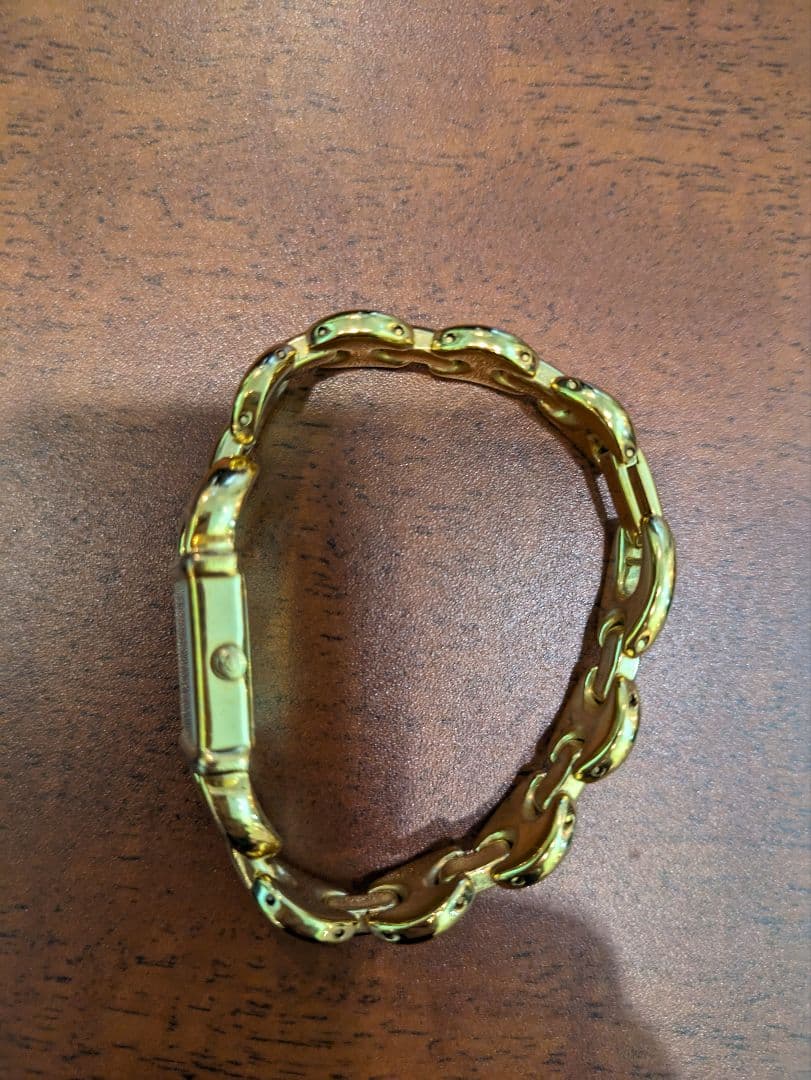 空　 GUCCIゴールド チェーンブレスレット 時計1800L