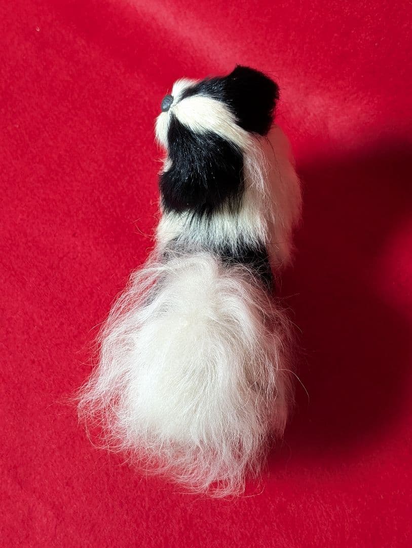 昭和レトロ　狆(ちん)リアルファー　犬置物　アンティークドールのお持たせにも♡