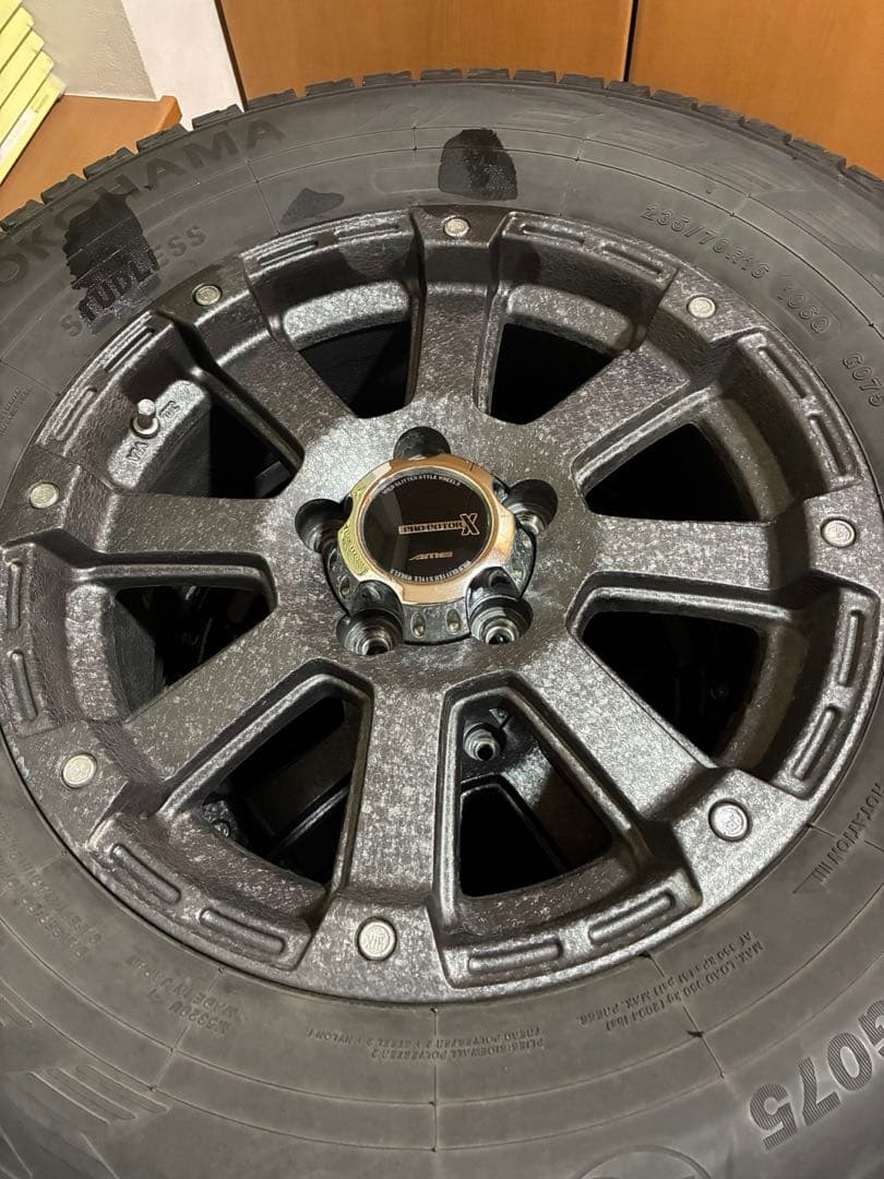 なー 16インチスタッドレスホイールセット