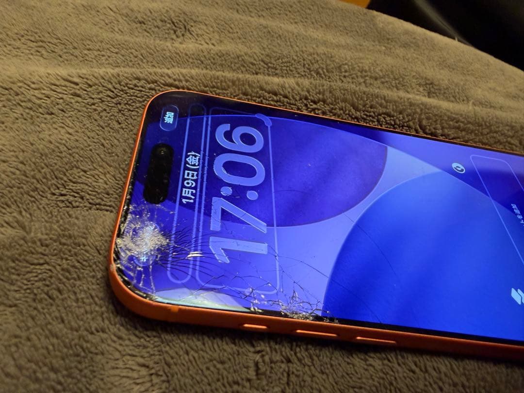 Apple iPhone 17pro 1TB 画面ひびあり