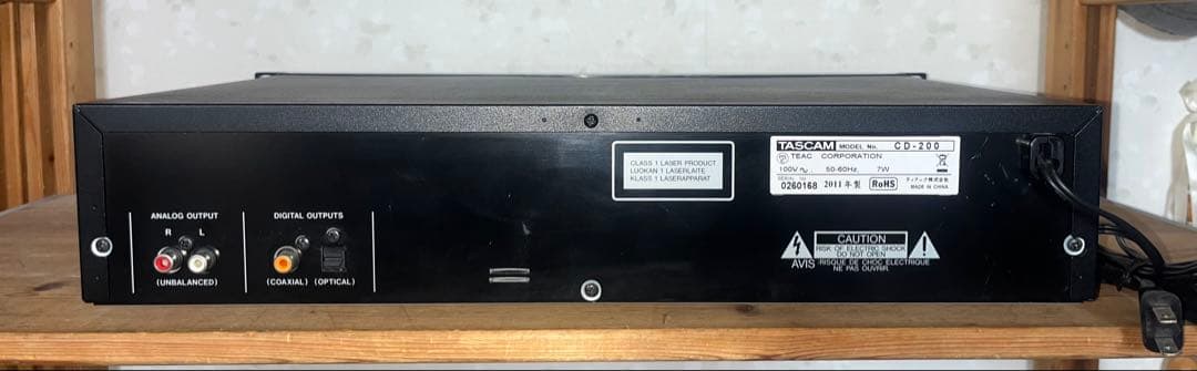 TASCAM CD-200 CDプレーヤー