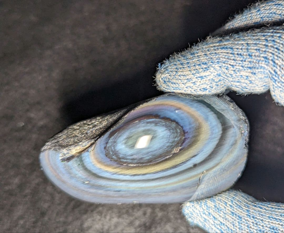 【研磨品】十勝石玲瓏　北海道産レインボーオブシディアン　十勝石　玲瓏石