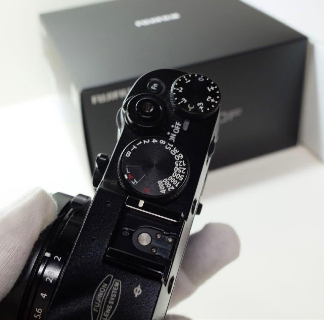 美品 FUJIFILM 富士フイルム X100F ブラック コンデジ