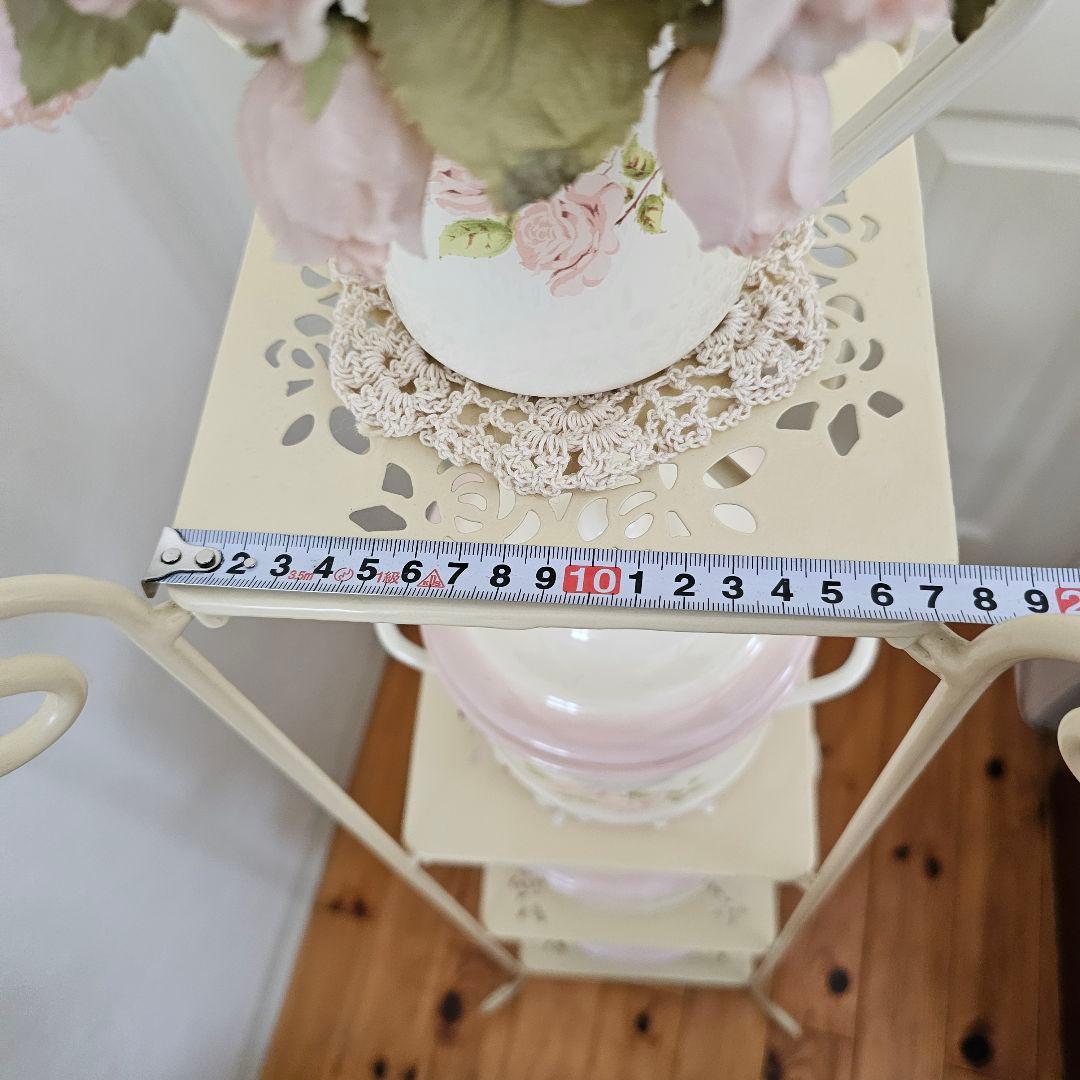 イマンimane ローズ4段ラック　飾り棚　ディスプレイ　アイアン　クリーム