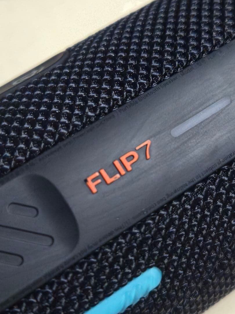 JBL FLIP7 ファンキーブラック (保証書付き)