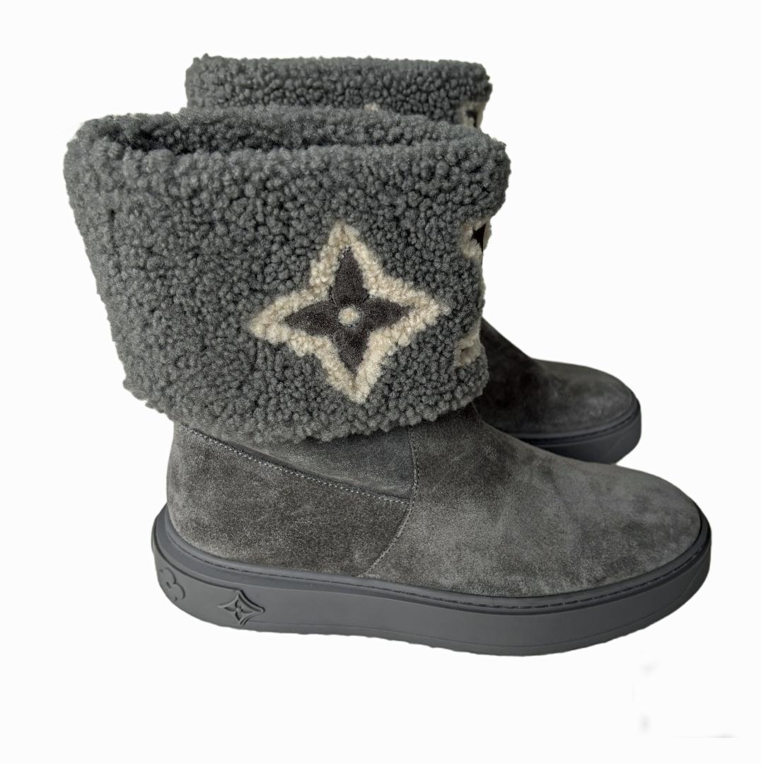 美品✨ ルイヴィトン モノグラム スノードロップライン ムートンブーツ　グレー