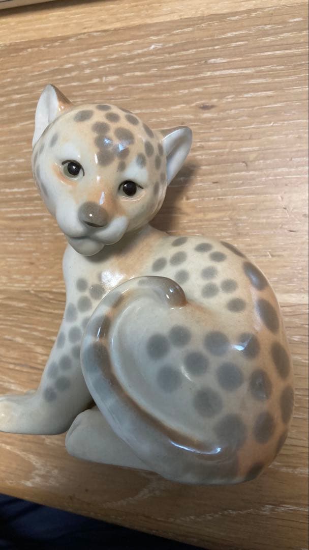 希少　ロモノーソフ　陶器製ヒョウと子ライオンフィギュアセット