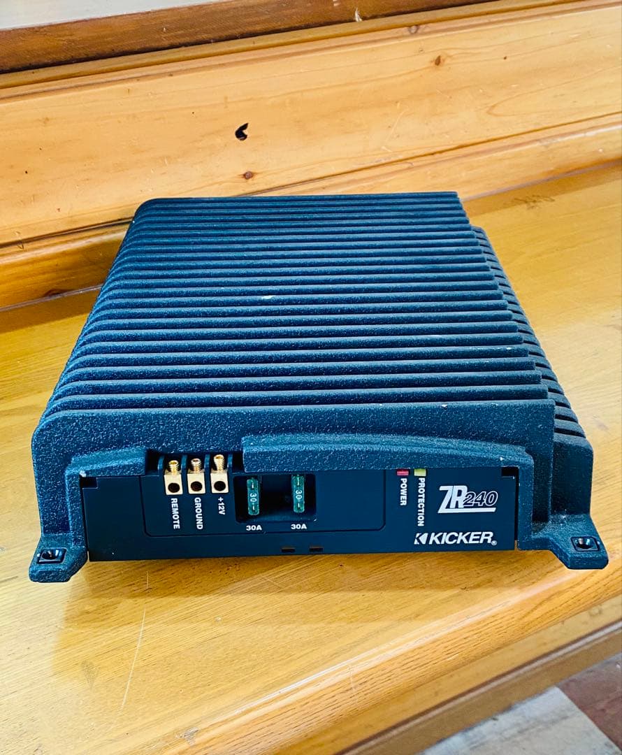 【SALE】KICKER ZRX パワーアンプ