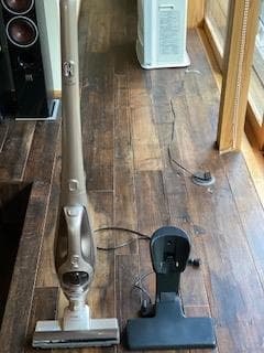 HITACHI　コードレススティック クリーナー