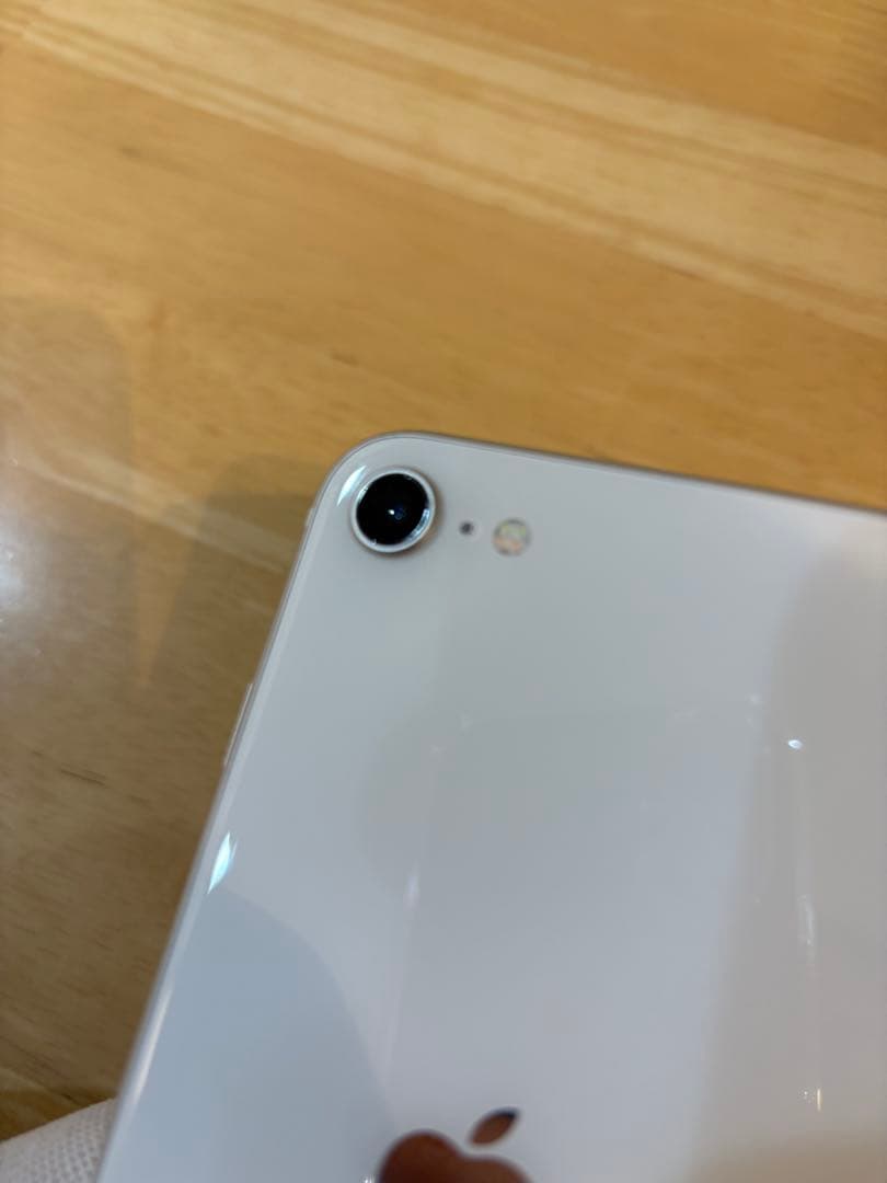 iphone SE3 64GB SIMフリー第3世代　スターライト