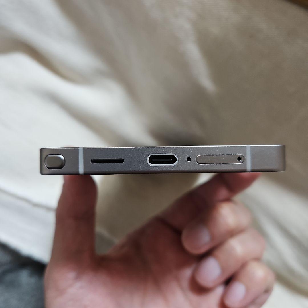 Galaxy S25 Ultra 256GB ケース付き