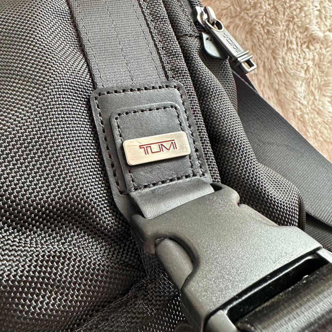 TUMI 22370DH ALPHA BRAVOアルファブラボーメッセンジャー