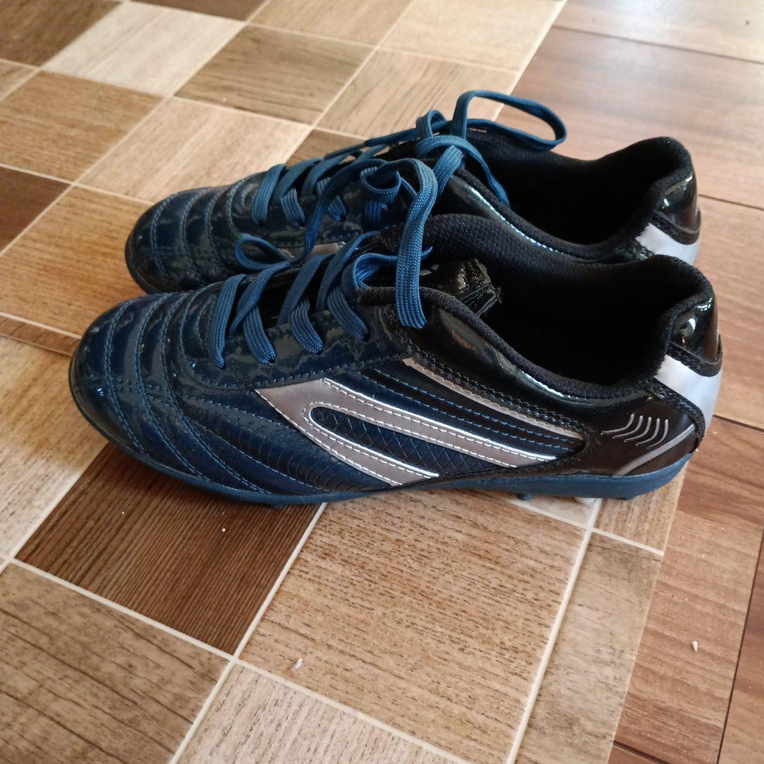 値下げ交渉可能サッカーシューズ ネイビー/シルバー