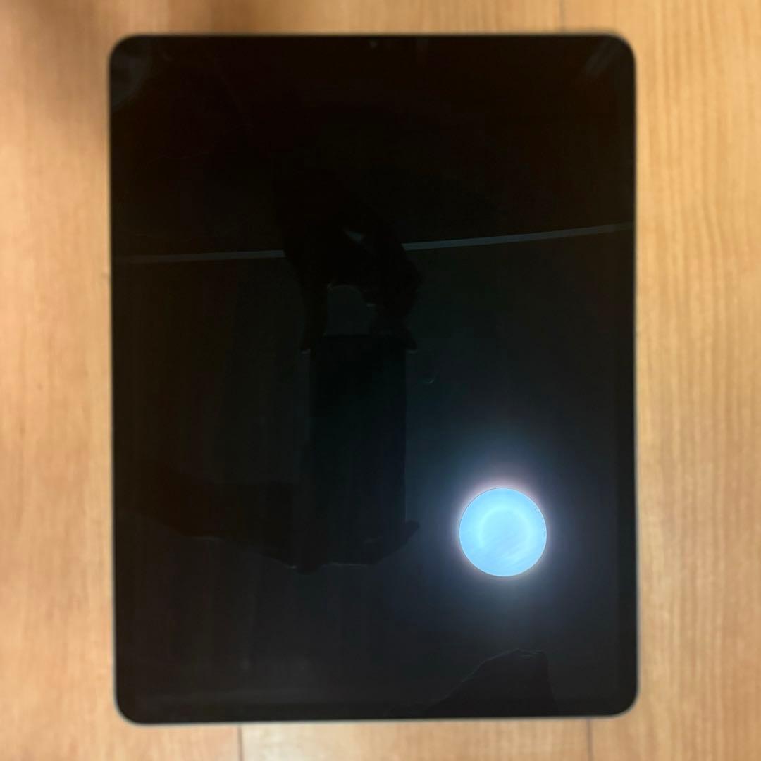 iPad Pro 12.9インチ 第4世代 美品 純正キーボード付き 中古