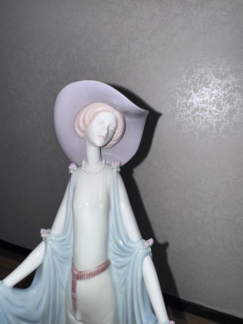 未使用　リヤドロ　モンテカルロの貴婦人