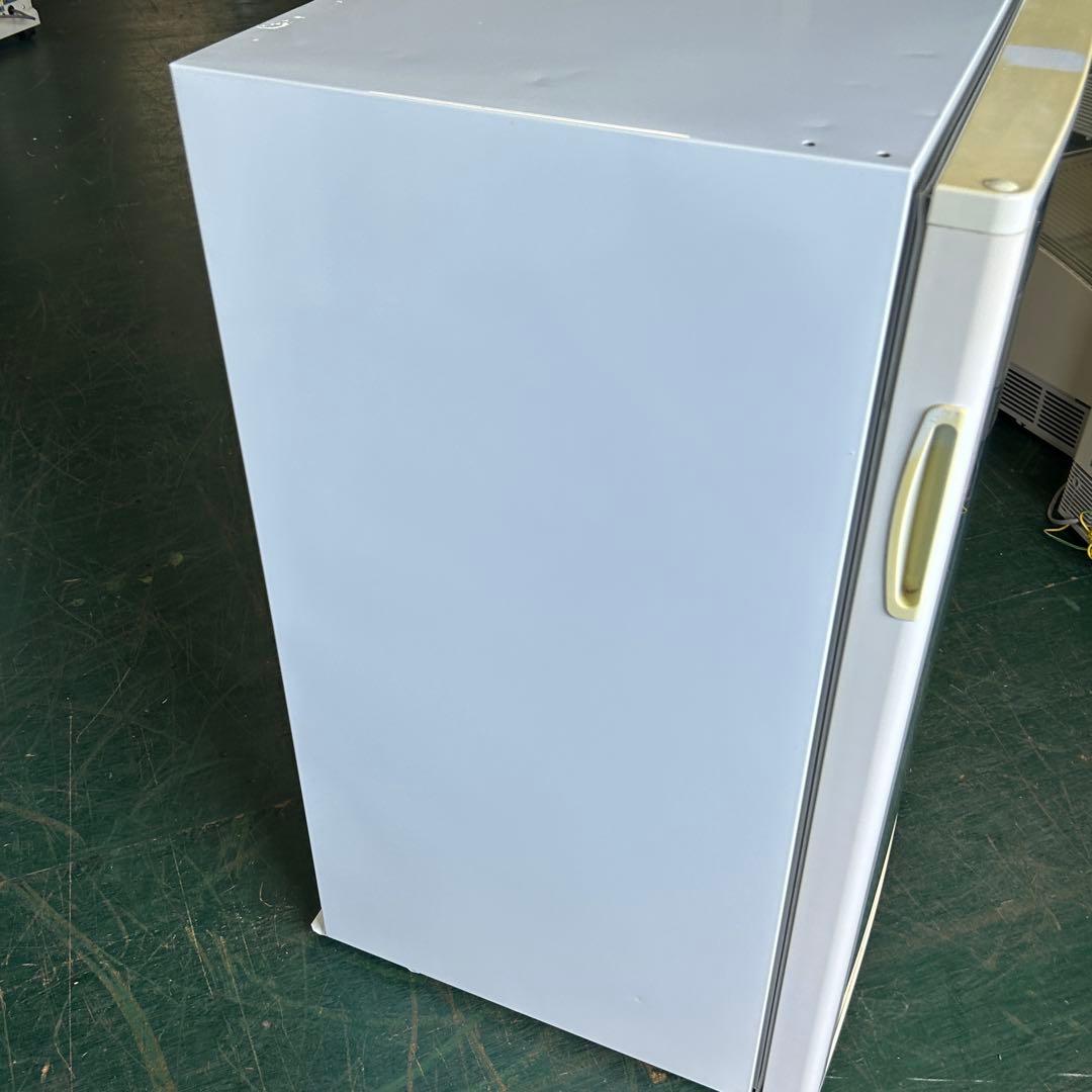 138業務用 冷蔵ショーケース オフィスコンビニ XW-105 左右開き 小型