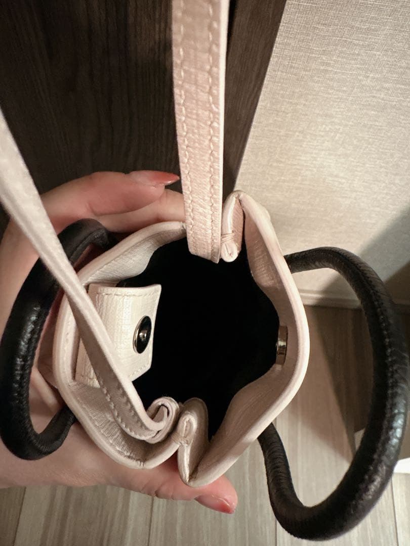 BALENCIAGA ピンク ショルダーバッグ