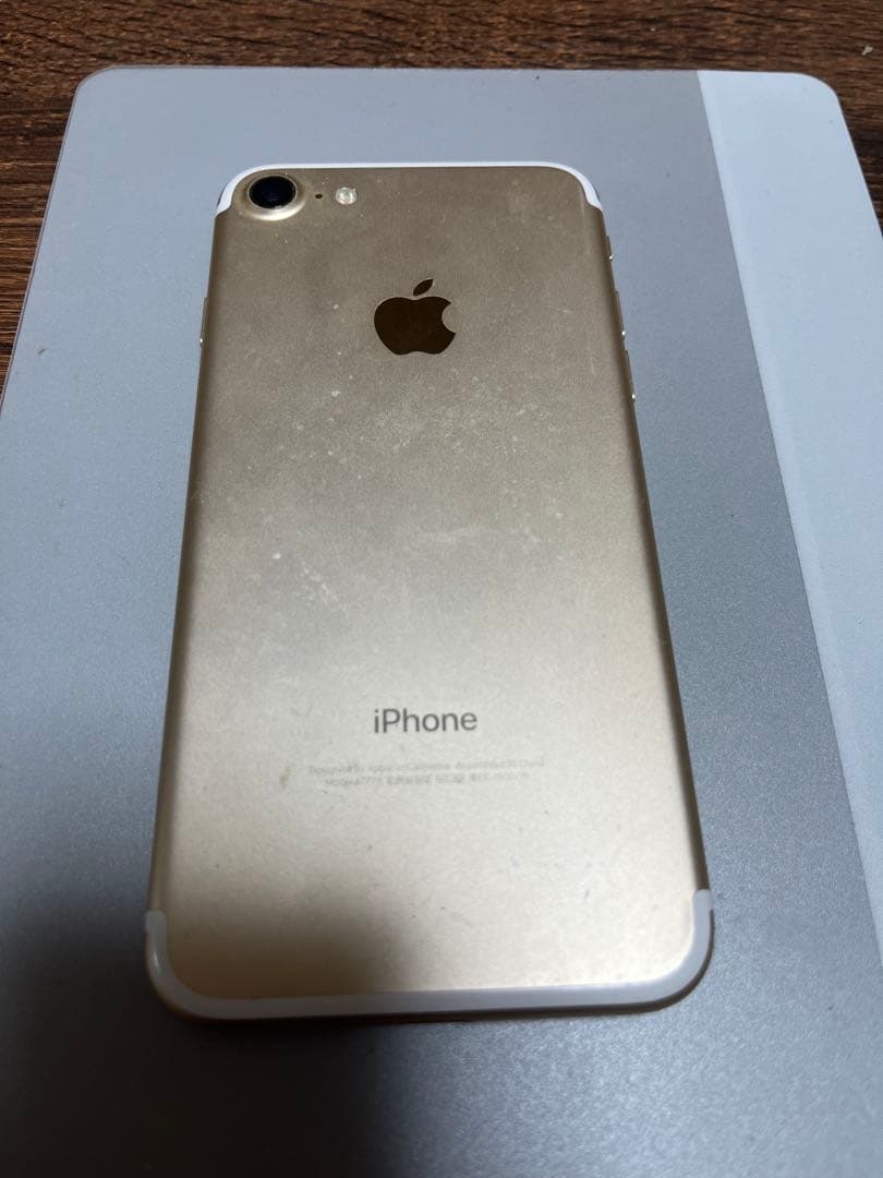iPhone 7 128GB ゴールド SIMフリー バッテリー85%