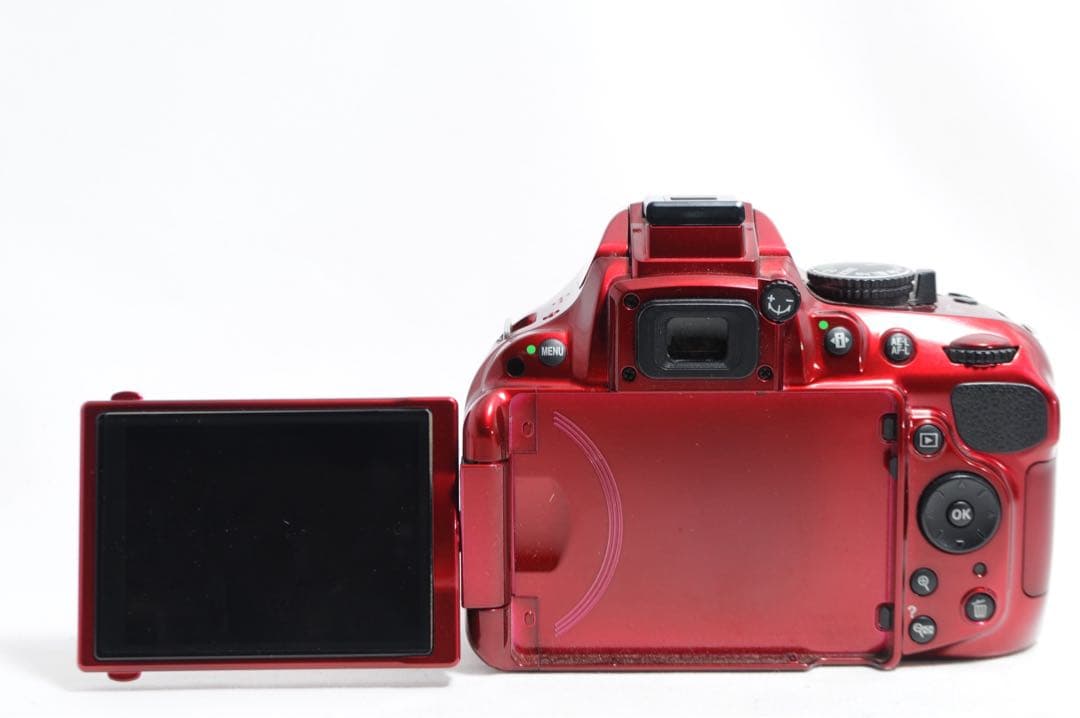 ショット数3700枚❤️Nikon D5200❤️ダブルレンズ❤️一眼レフカメラ