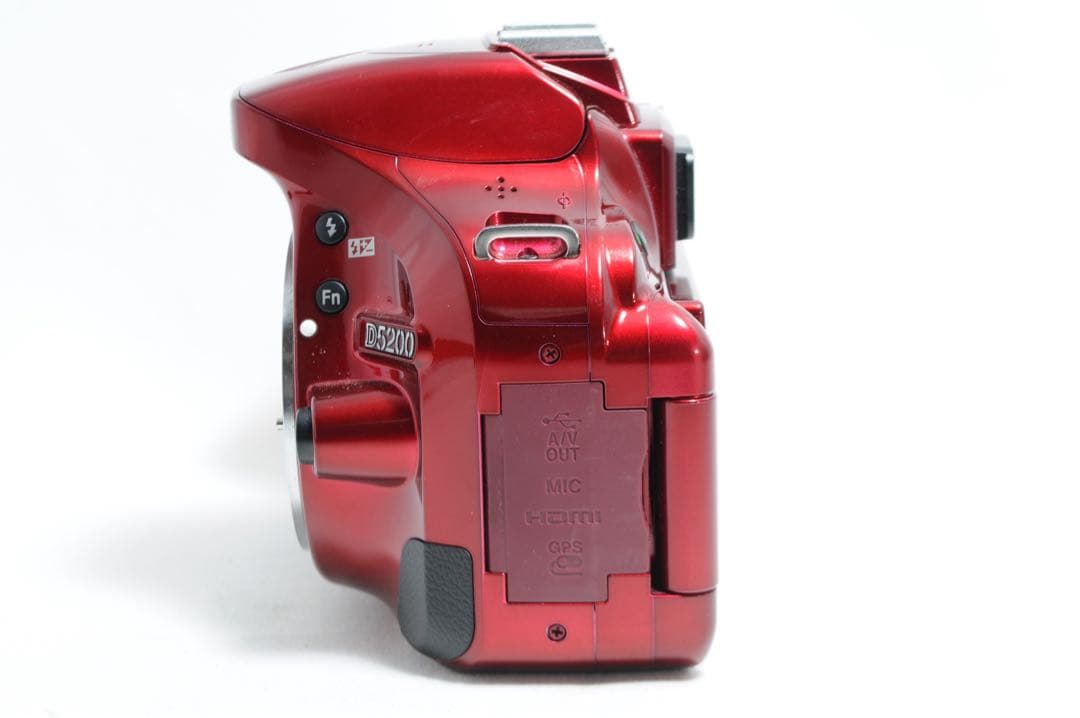 ショット数3700枚❤️Nikon D5200❤️ダブルレンズ❤️一眼レフカメラ