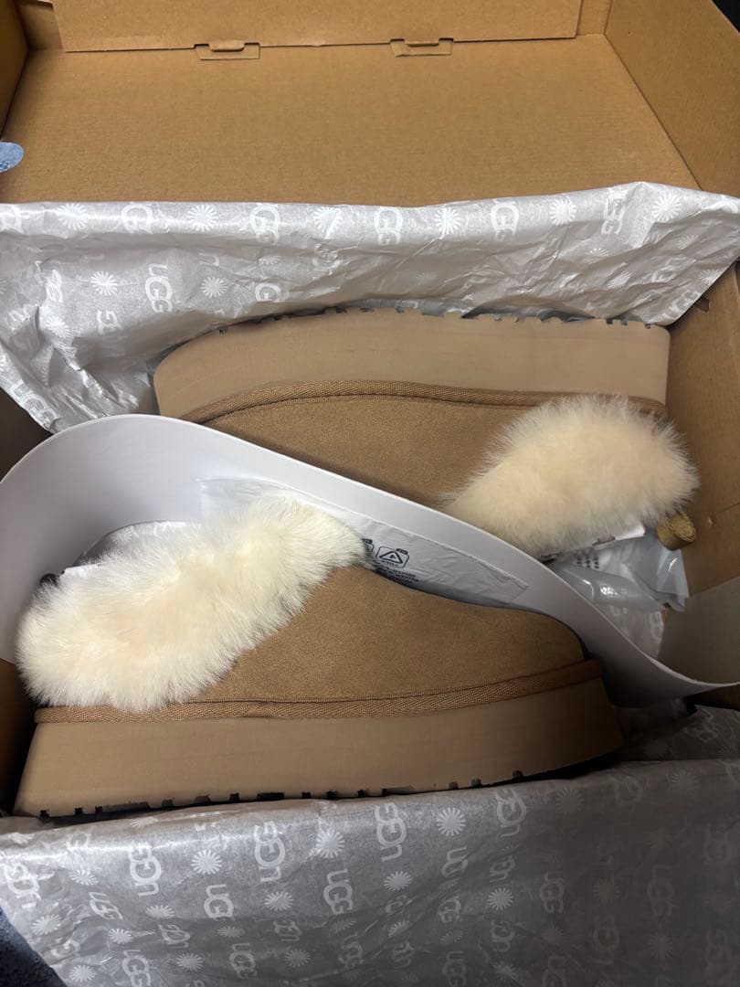 新品 UGG ムートンブーツTazzelle タゼル 23cm