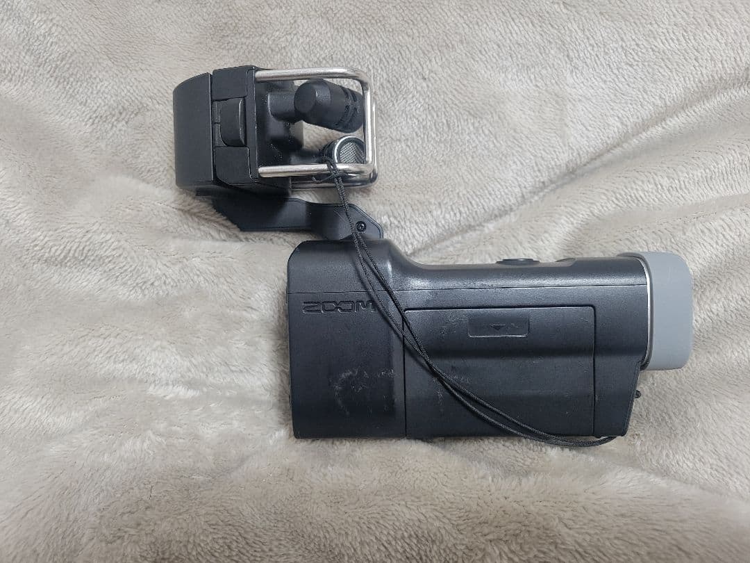 ZOOM/ハンディビデオカメラレコーダー　本体のみ/Q8
