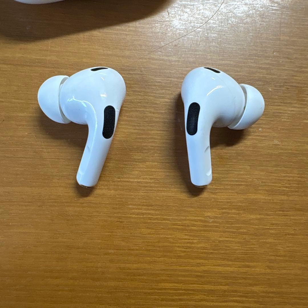 ぺぺいす様 AirPods Pro2 USB-C 右耳ジャンク