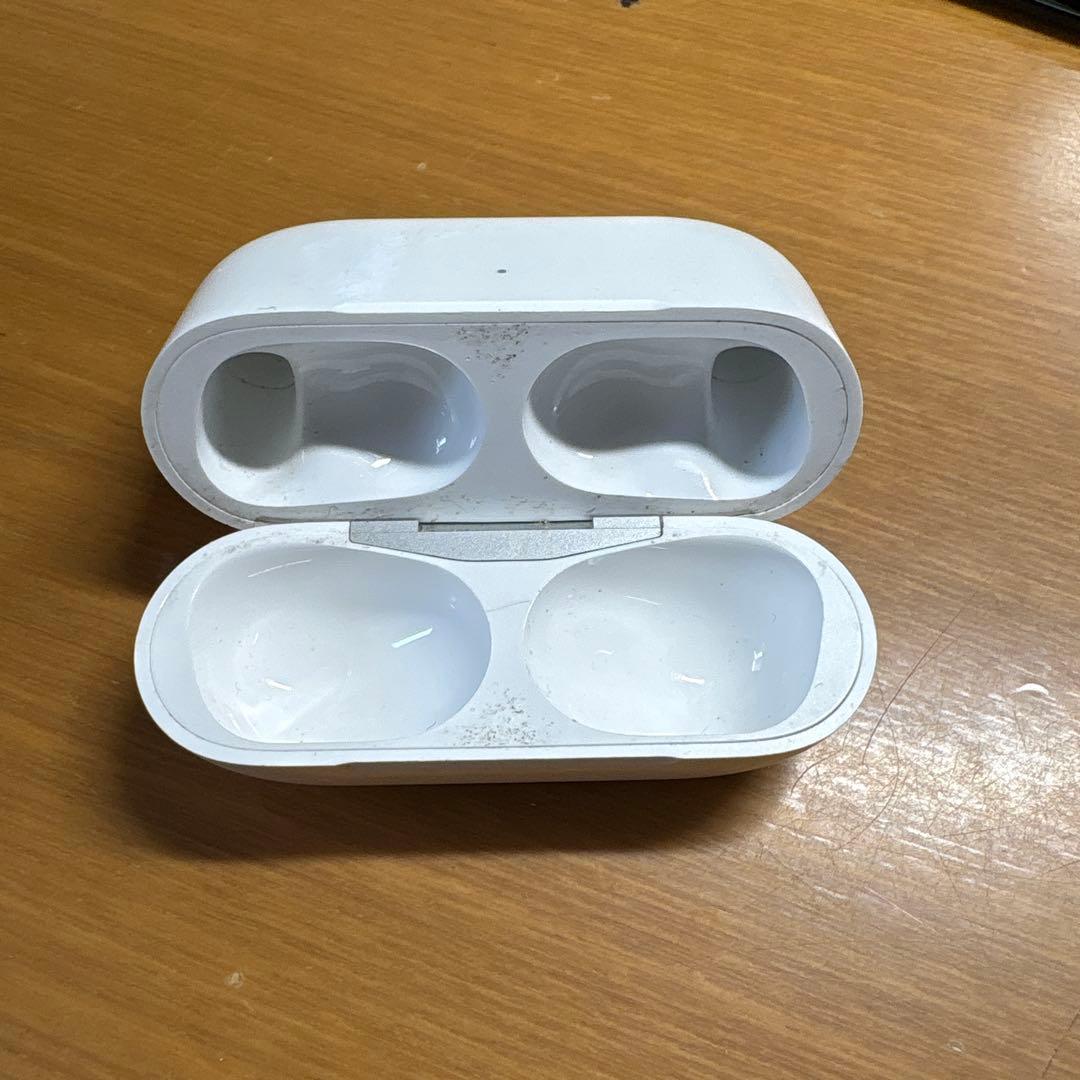 ぺぺいす様 AirPods Pro2 USB-C 右耳ジャンク