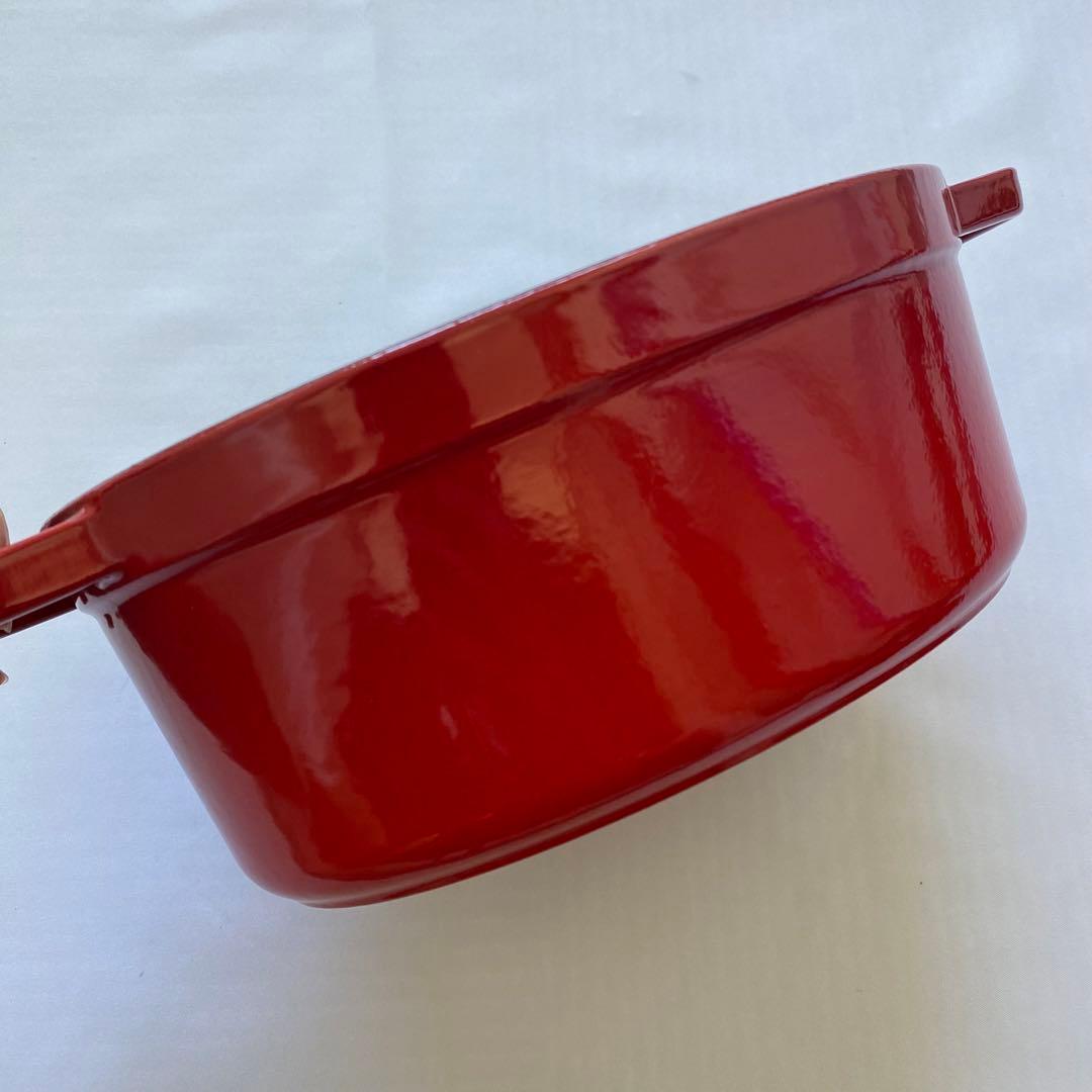 LA COCOTTE　STAUB　オーバル　楕円型　両手鍋　レッド　23cm