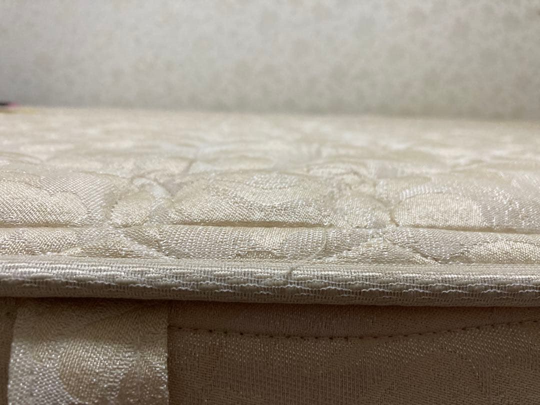 【杉並区・直接引渡は2.5万円値引！ご相談下さい】シモンズ マットレスセミダブル