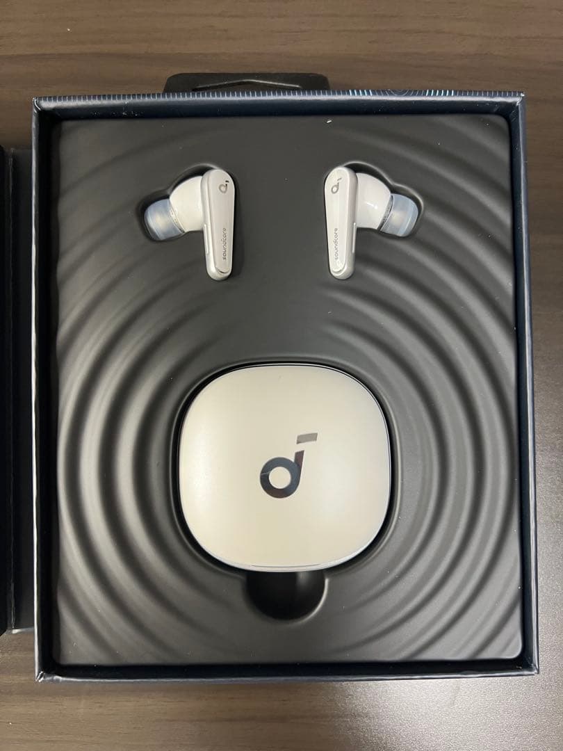 Anker Soundcore Liberty 4 ワイヤレスイヤホン　ホワイト